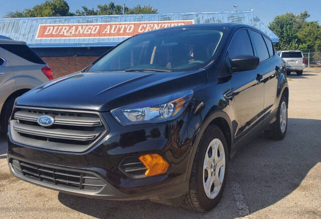 2019 Ford Escape for sale at DURANGO AUTO CENTER LLC in Tulsa, OK