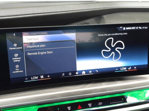 2023 BMW 7 Series 740i