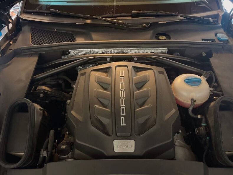 2015 Porsche Macan S