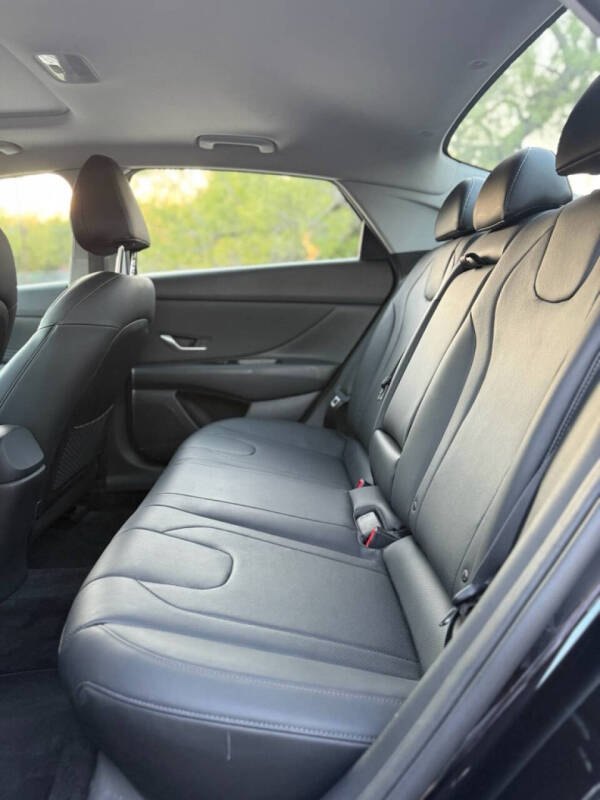 2022 Hyundai Elantra