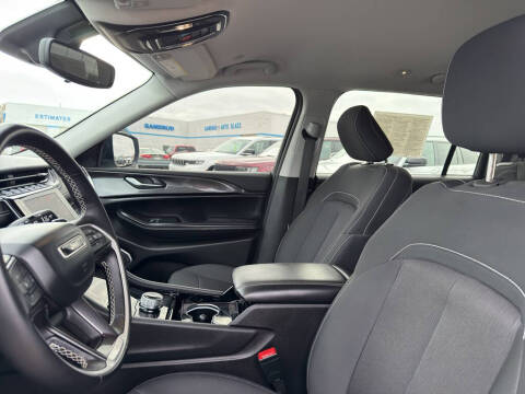 2022 Jeep Grand Cherokee L Altitude