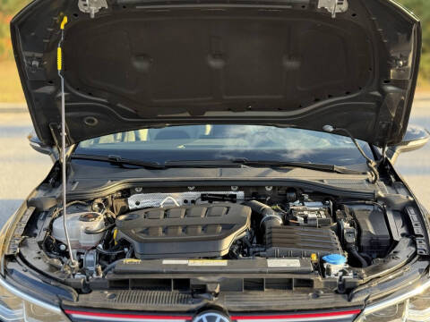 2024 Volkswagen Golf GTI SE