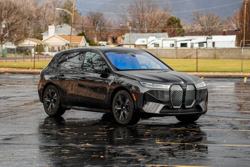 2025 BMW iX xDrive50