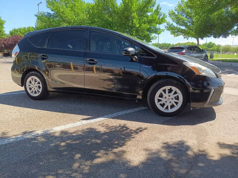 2012 Toyota Prius v Two