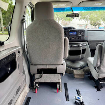 2011 Ford E-350