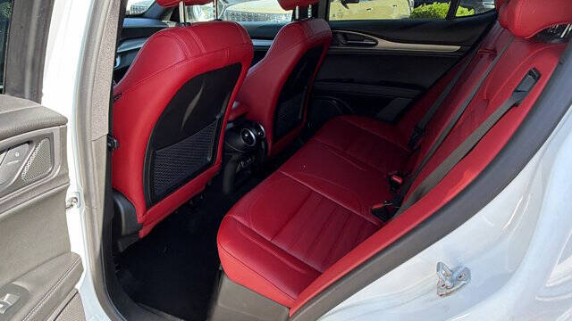 2025 Alfa Romeo Stelvio