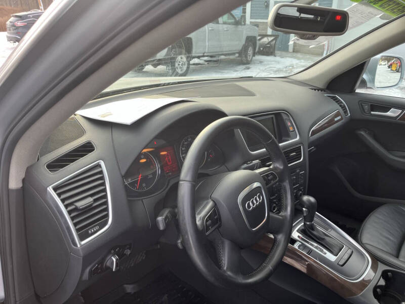 2011 Audi Q5 3.2 quattro Premium Plus