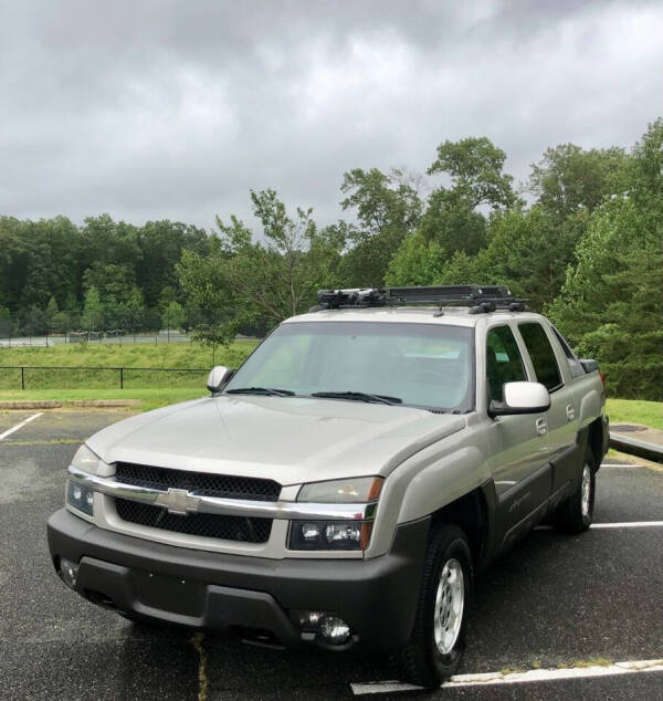 2004 Chevrolet Avalanche for sale at ONE NATION AUTO SALE LLC in Fredericksburg VA