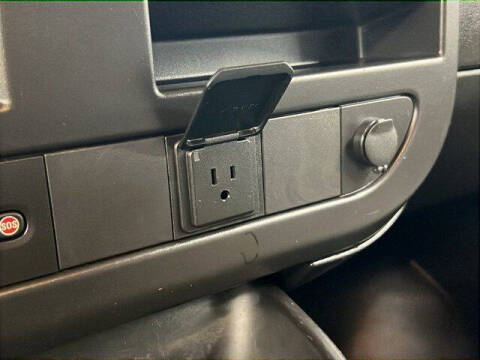 2022 GMC Savana 2500