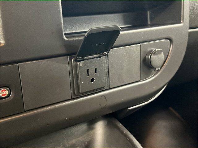 2022 GMC Savana 2500