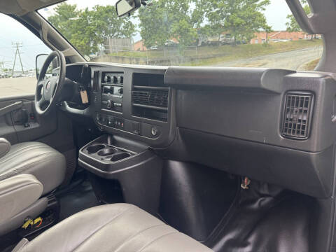 2019 GMC Savana 2500