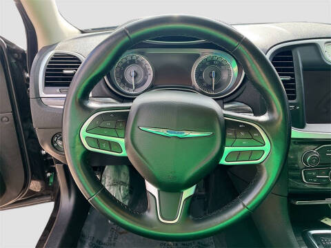 2022 Chrysler 300 Touring