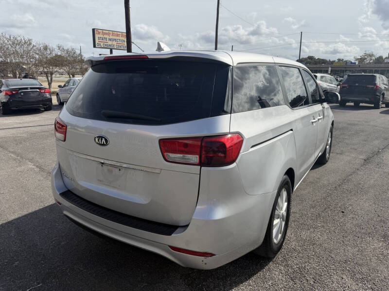 2016 Kia Sedona L