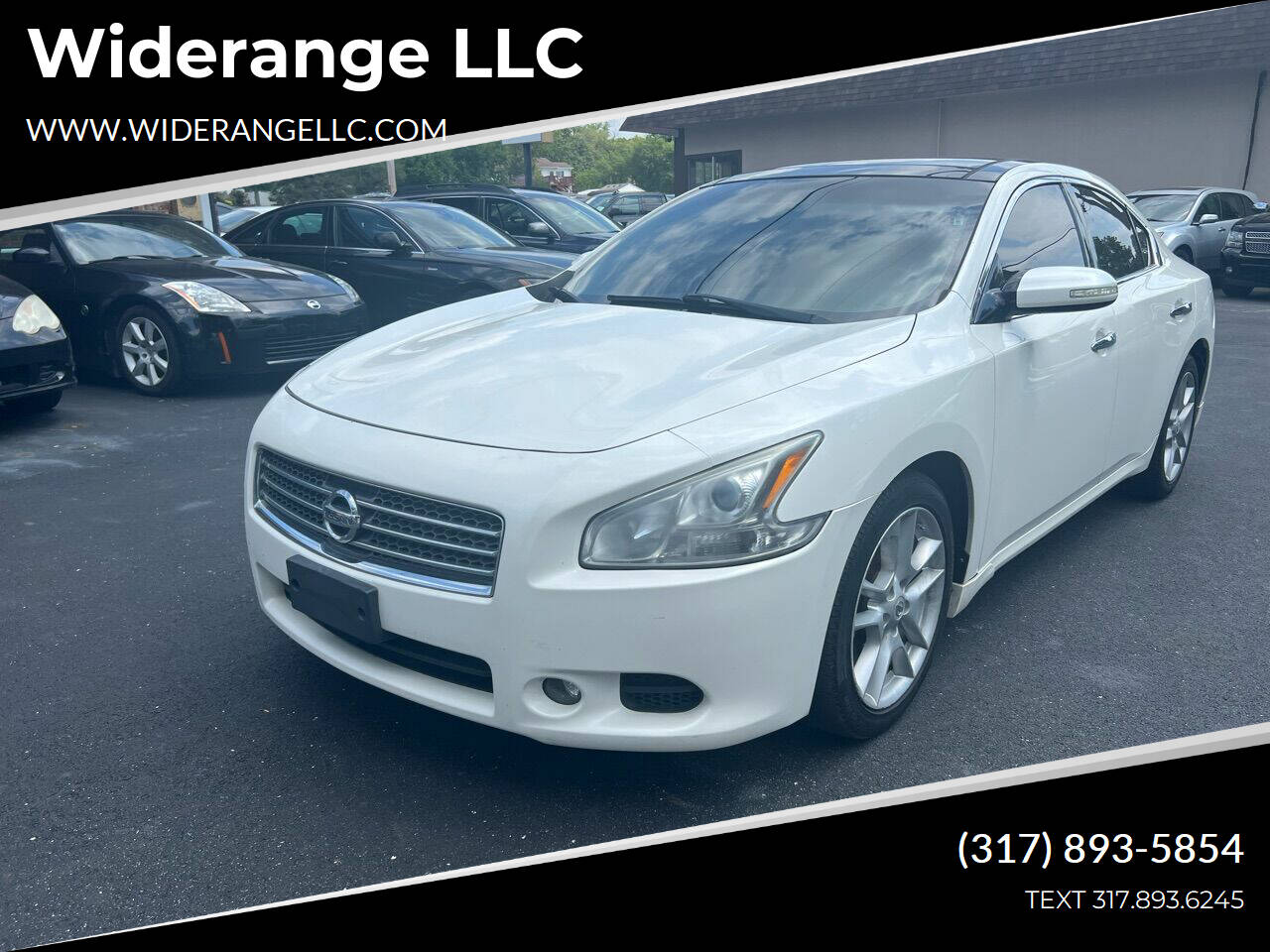 2010 nissan maxima white