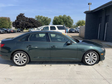 2017 Audi A4 2.0T quattro Premium