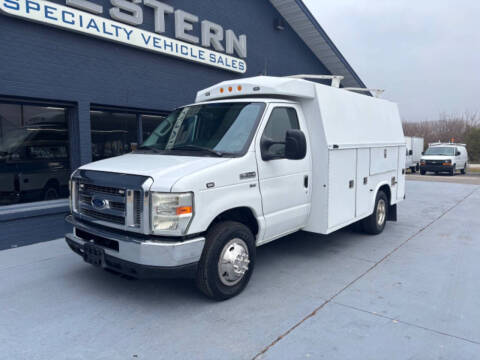 2011 Ford E-350 KUV