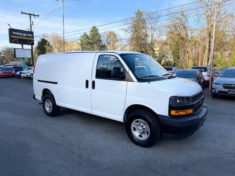 2025 Chevrolet Express 2500