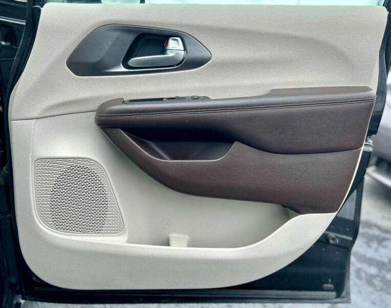 2017 Chrysler Pacifica