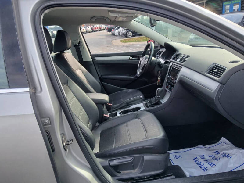 2013 Volkswagen Passat SE PZEV