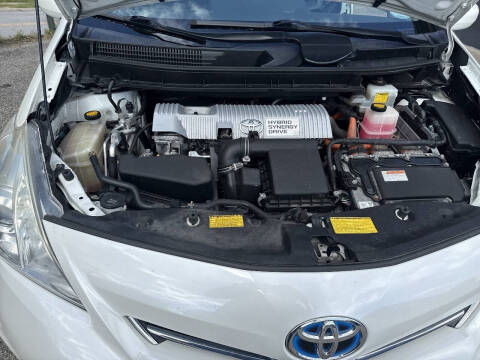 2014 Toyota Prius v Two