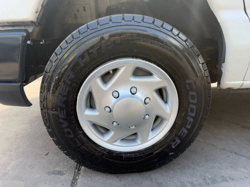 2011 Ford E-Series E-250