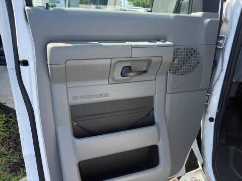 2012 Ford E-Series