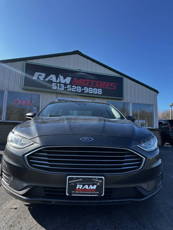 2020 Ford Fusion Hybrid SE's photo