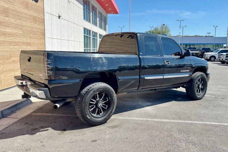 2005 GMC Sierra 2500HD