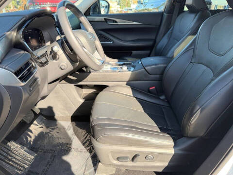 2022 Infiniti QX60 Luxe