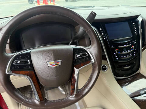 2015 Cadillac Escalade Luxury