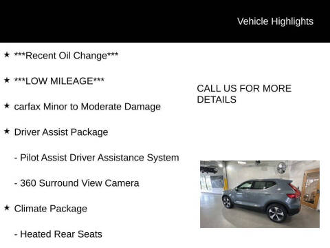 2023 Volvo XC40 B5 Plus Bright Theme