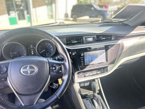 2016 Scion iM