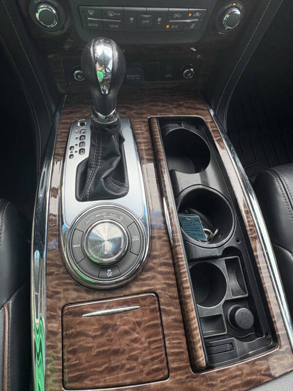 2017 Nissan Armada Platinum