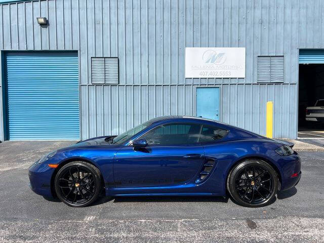 2024 Porsche 718 Cayman Style Edition