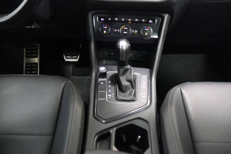 2020 Volkswagen Tiguan SE R-Line Black