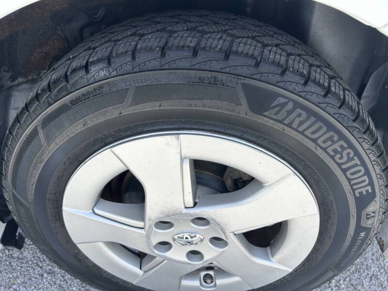 2010 Toyota Prius III