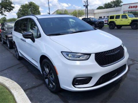 2023 Chrysler Pacifica for sale at Audubon Chrysler Center in Henderson KY