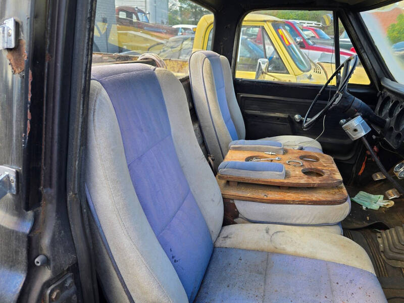 1972 Chevrolet C/K 30 Series