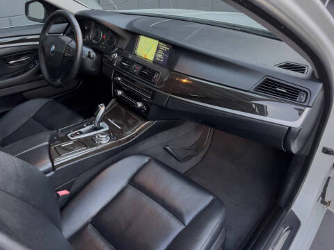 2013 BMW 5 Series 528i