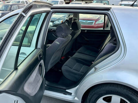 2003 Volkswagen Golf GLS