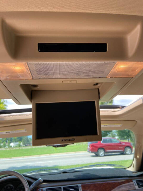 2011 Chevrolet Suburban LTZ