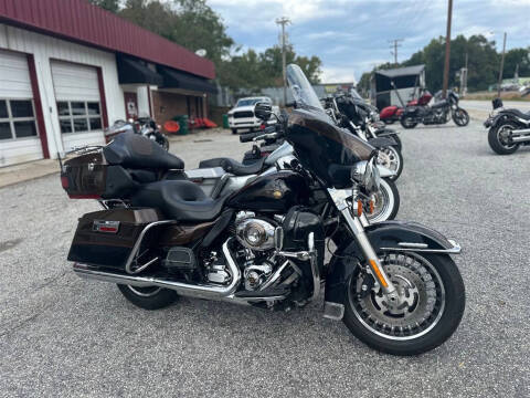 2013 Harley-Davidson FLHTK - for sale at Dark Horse Motorcycles in Gaffney SC