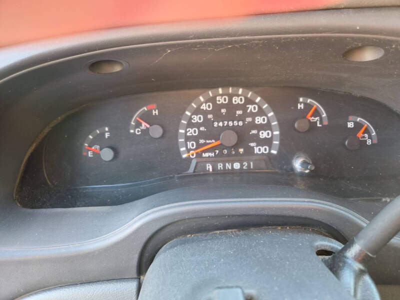 2003 Ford E-Series E-350 SD XLT