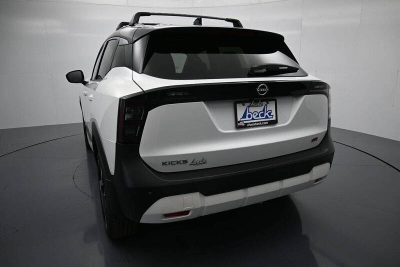 2026 Nissan Kicks SR