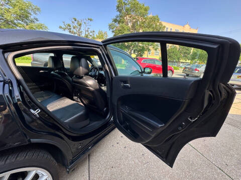 2013 Dodge Charger SXT Plus
