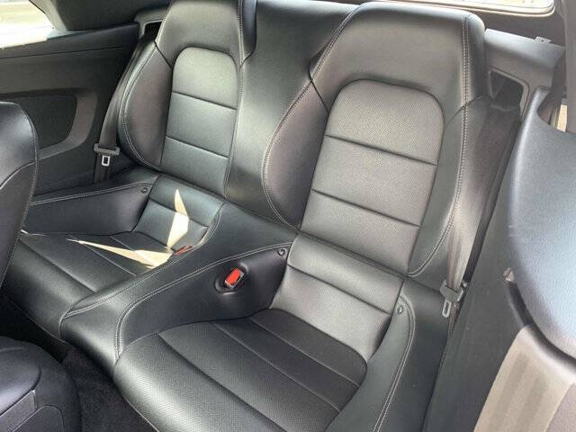 2022 Ford Mustang EcoBoost