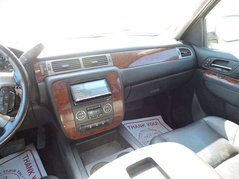 2013 Chevrolet Avalanche LT Black Diamond