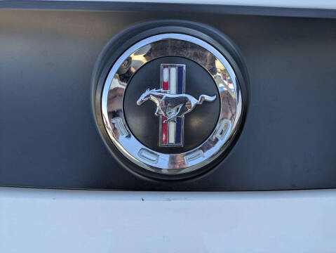2014 Ford Mustang V6