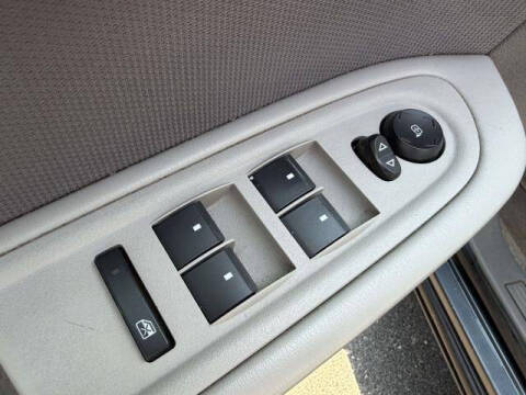 2011 Chevrolet Traverse LS