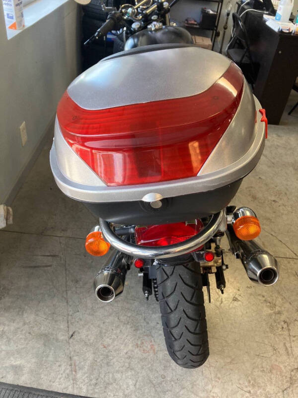 2022 Royal Enfield Interceptor